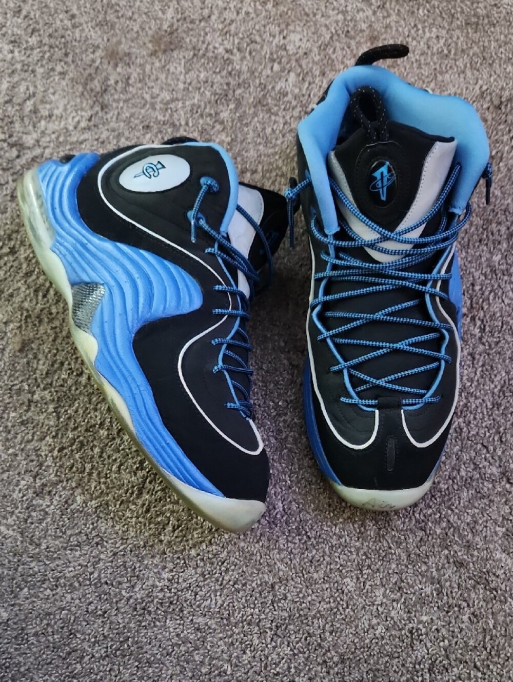 "Nike Air Penny 2" 2016 Black and Blue Wave-Detail Sneakers - Picture 3 of 8